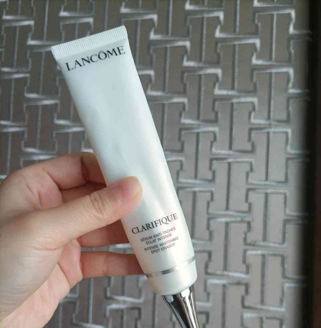 男生顯臉白化妝品品牌推薦(男生顯臉白化妝品品牌推薦一下)插圖7