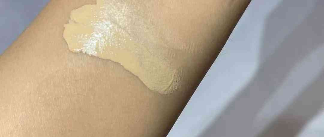 哪種化妝品用著不油膩(化妝品不油膩的什么牌子好)插圖5