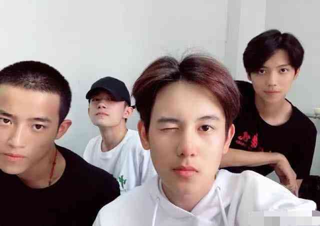 室友借你化妝品(室友要用你的化妝品)插圖5