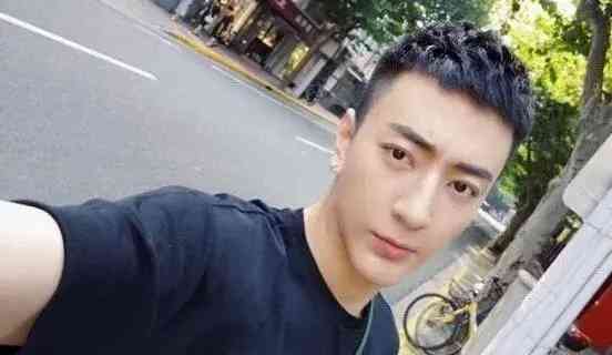 直播吵架賣化妝品(直播吵架賣化妝品是真的嗎)插圖22