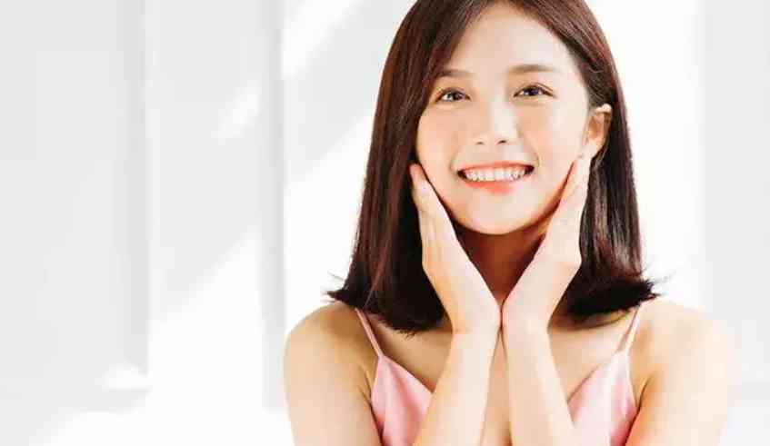 黃皮膚化妝品全套(黃皮膚適合用什么化妝品)