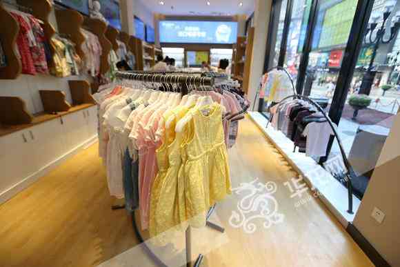 解放碑附近化妝品廠家有哪些(附近的化妝品廠)插圖2