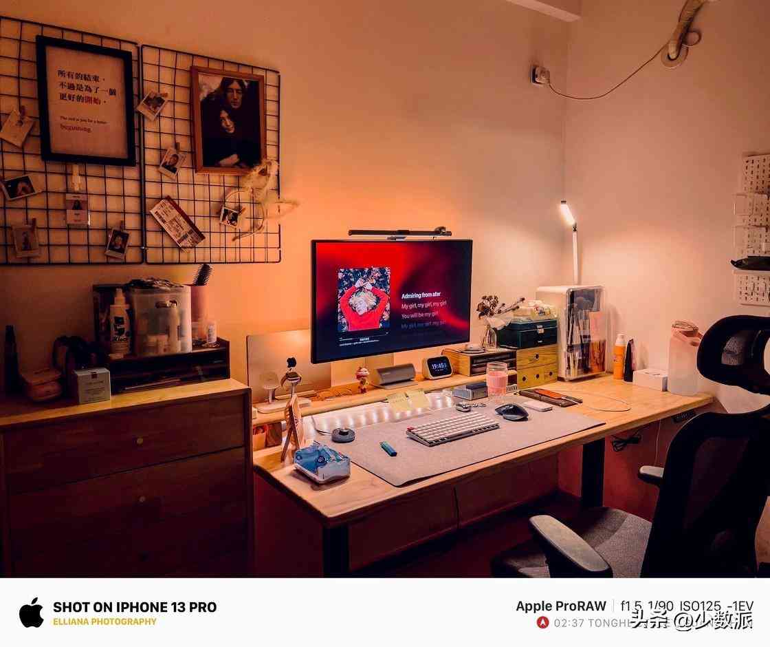 桌面化妝品收納原木色桌子(網(wǎng)紅木質(zhì)桌面整理化妝品收納盒)插圖5