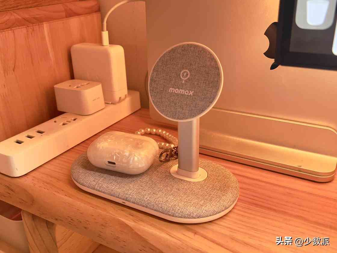 桌面化妝品收納原木色桌子(網(wǎng)紅木質(zhì)桌面整理化妝品收納盒)插圖6