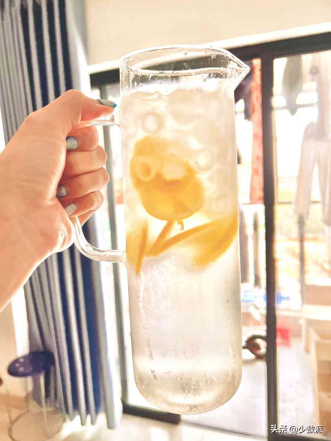 桌面化妝品收納原木色桌子(網(wǎng)紅木質(zhì)桌面整理化妝品收納盒)插圖14