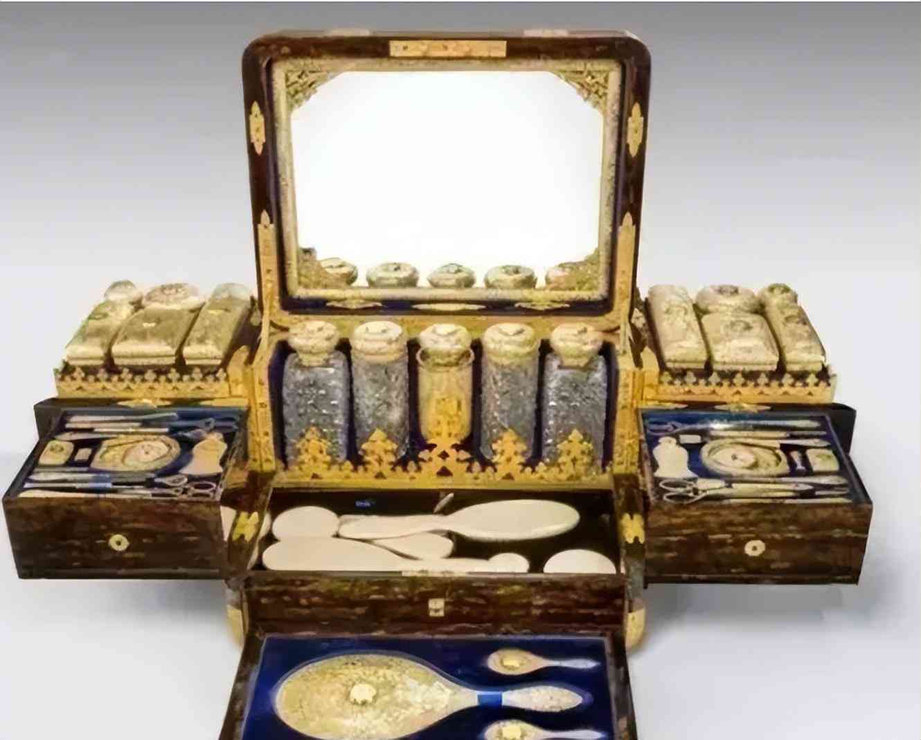 古代藍(lán)色化妝品叫什么(古代怎么叫藍(lán)色)插圖3