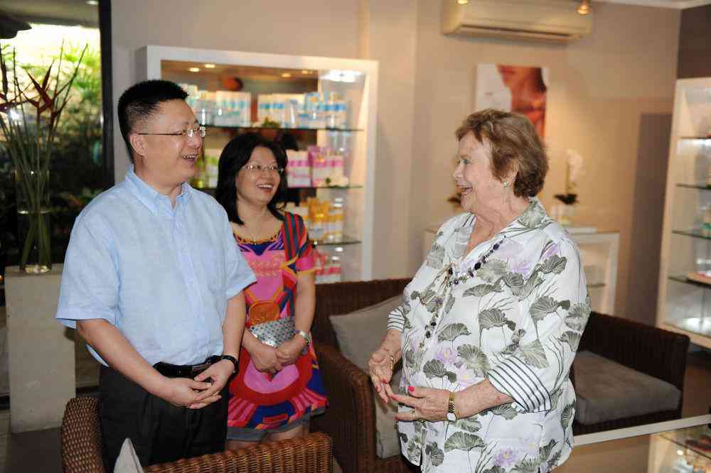 斐濟(jì)純凈化妝品(斐濟(jì)純凈化妝品有哪些)