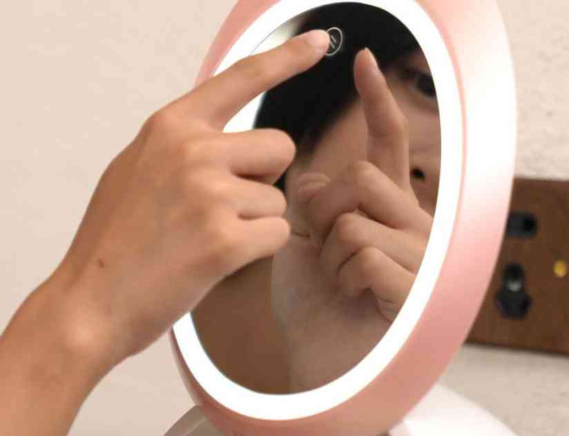 給網(wǎng)紅化妝品收納盒(網(wǎng)紅化妝品收納盒標(biāo)簽怎么寫)插圖4