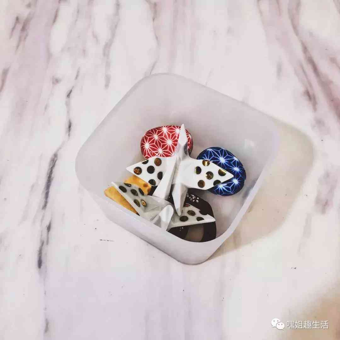 網(wǎng)紅化妝品收納盒小號多大(化妝收納盒一般哪里有賣)插圖16