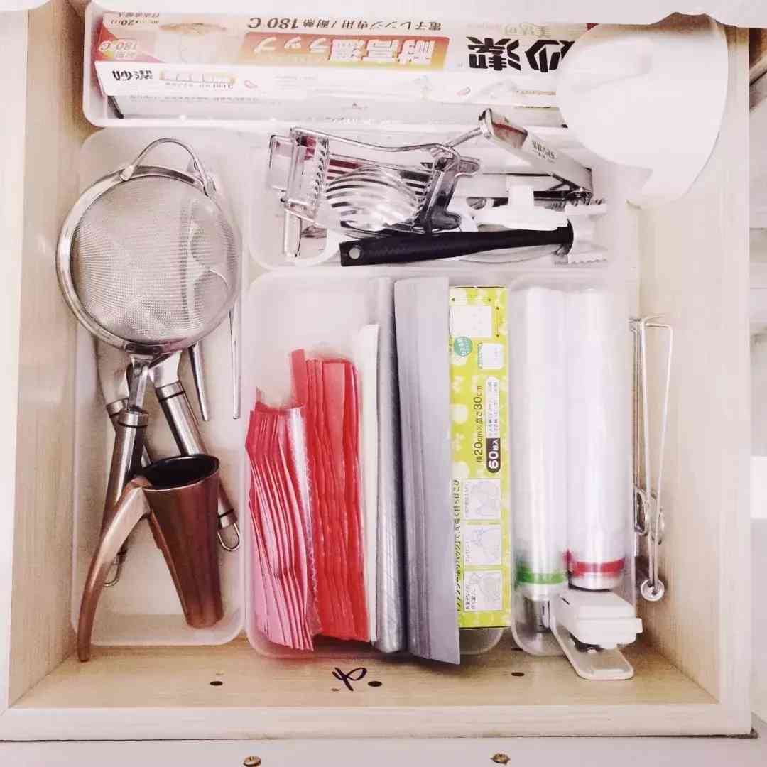 網(wǎng)紅化妝品收納盒小號多大(化妝收納盒一般哪里有賣)插圖18