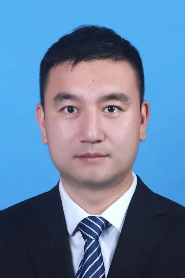 椒江區(qū)化妝品展柜廠電話(化妝箱批發(fā)廠家)插圖1