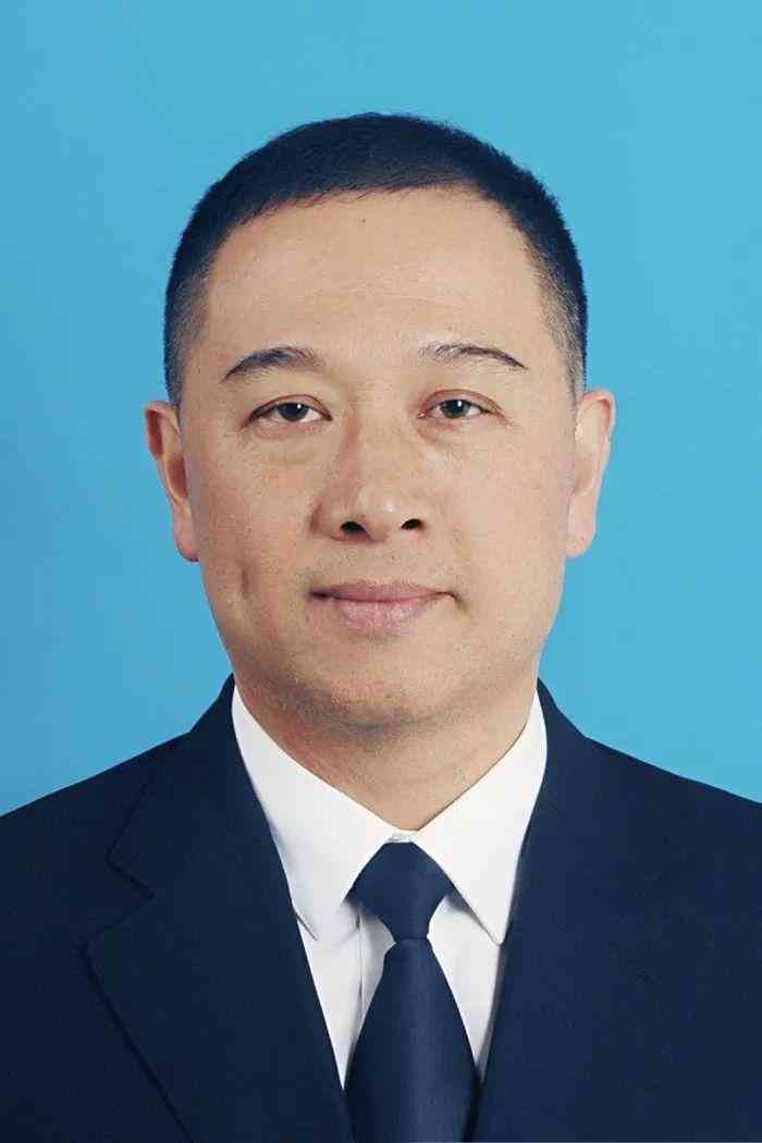 椒江區(qū)化妝品展柜廠電話(化妝箱批發(fā)廠家)插圖12