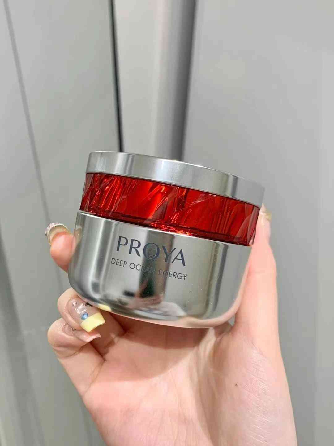 35歲買個化妝品好貴呀(35歲買什么牌子的護膚品)