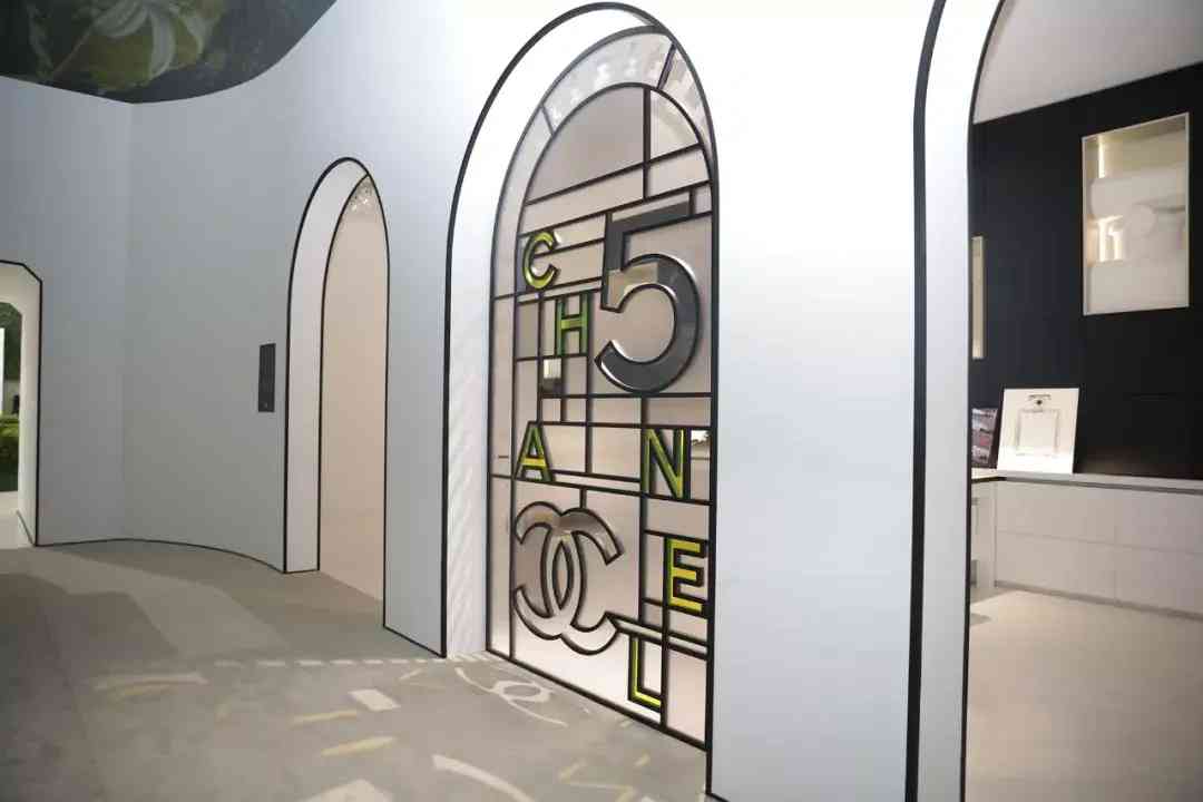 香奈兒化妝品怎么沒封口(香奈兒香水沒有塑封)插圖15