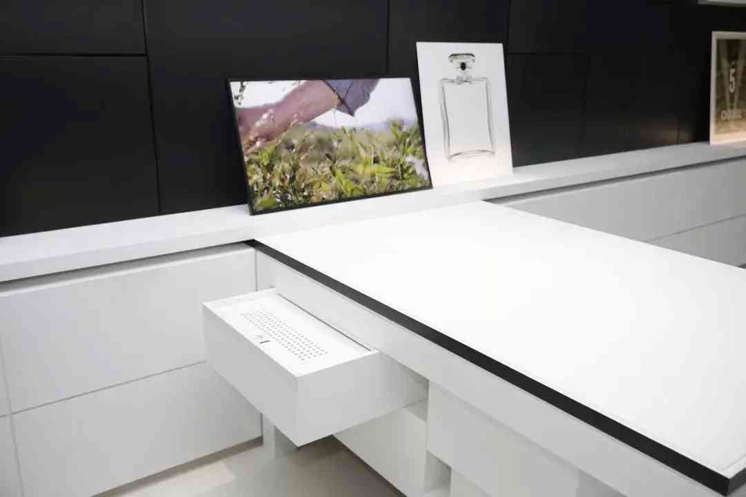 香奈兒化妝品怎么沒封口(香奈兒香水沒有塑封)插圖16