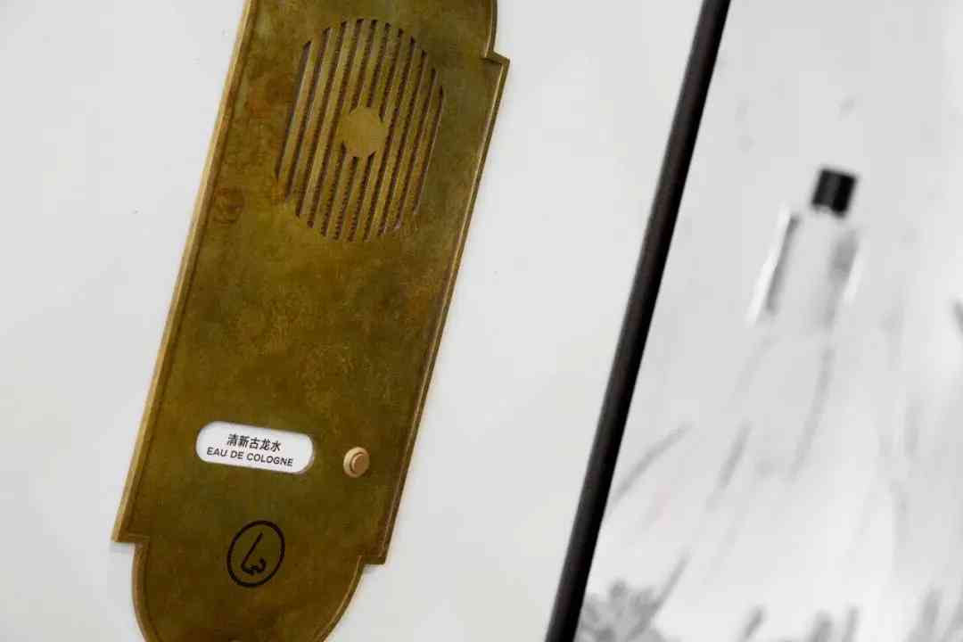 香奈兒化妝品怎么沒封口(香奈兒香水沒有塑封)插圖27