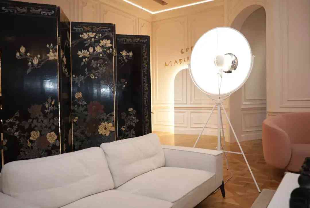 香奈兒化妝品怎么沒封口(香奈兒香水沒有塑封)插圖41