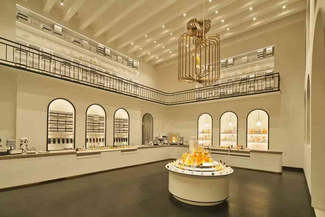 香奈兒化妝品怎么沒封口(香奈兒香水沒有塑封)插圖57