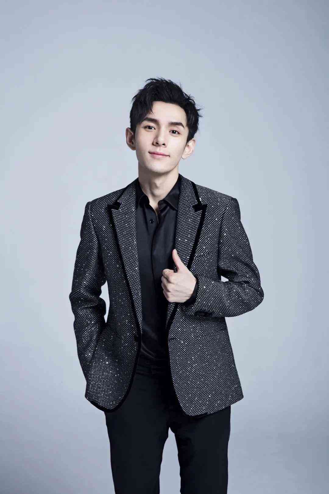 明星在哪里買衣服和化妝品(明星都在哪買衣服)插圖1