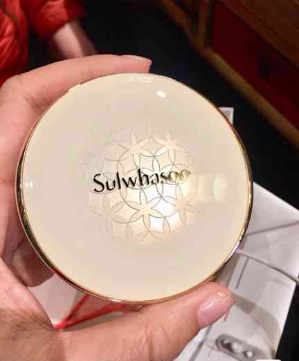 痘痘肌膚化妝品好(中班美術(shù)夜晚的房子真美麗)插圖4