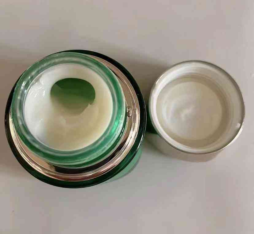 一百多的化妝品哪個(gè)好(一百多一套的化妝品好嗎)插圖2