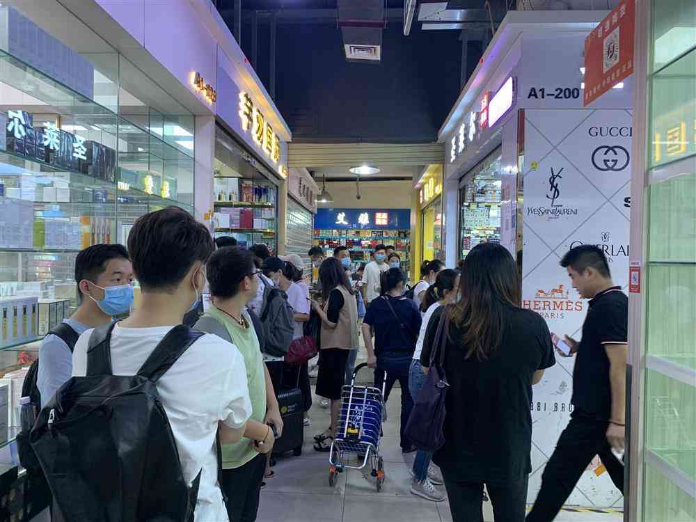 代購買回的化妝品有標(biāo)貼(進(jìn)口化妝品是不是貼中文標(biāo)簽就能買)插圖1