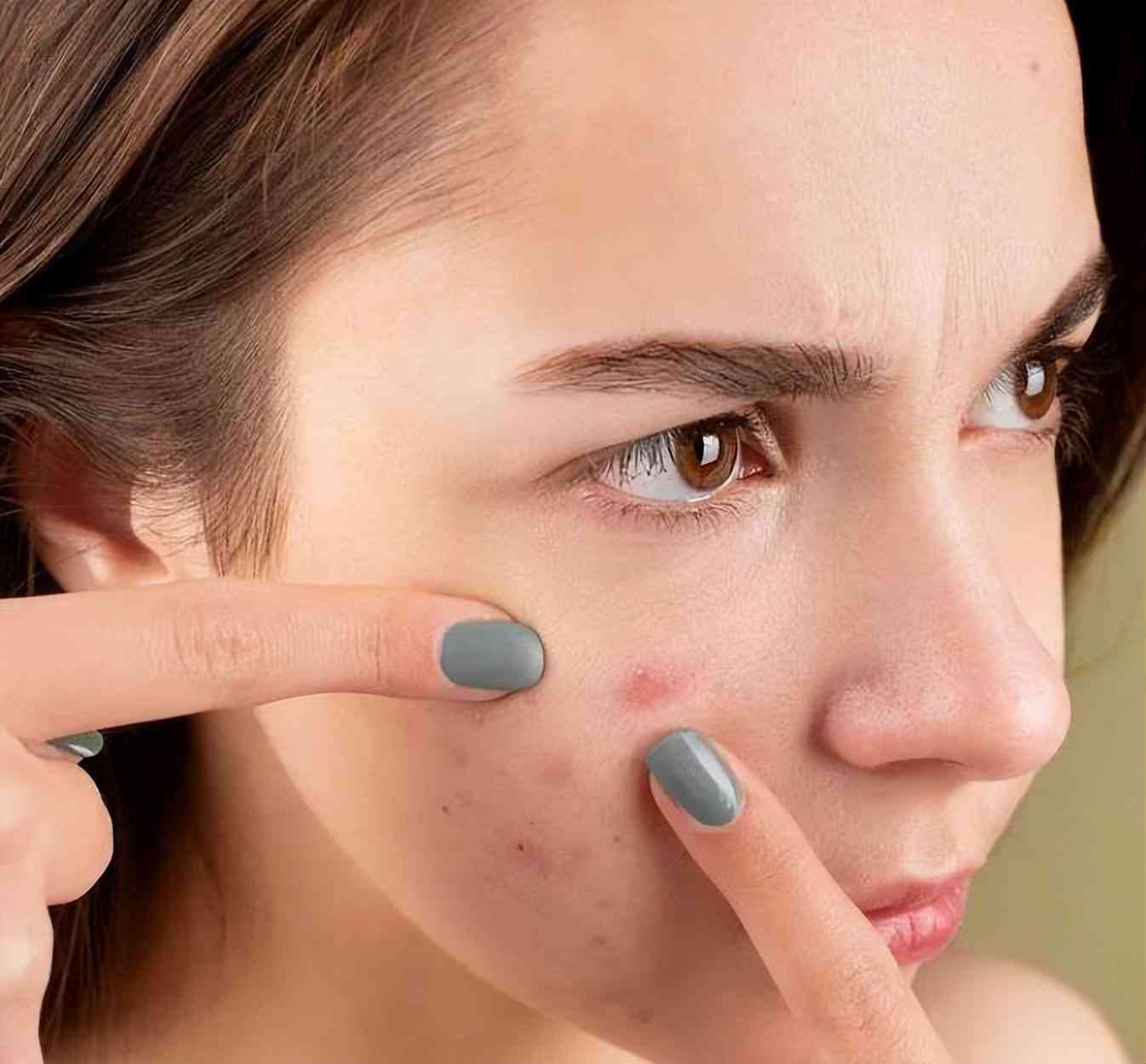 老媽買什么化妝品好呢(化妝品老年媽媽用什么牌子好)