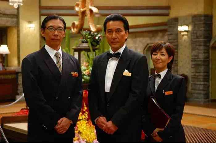 化妝品展示廳前臺圖片真實(化妝品展示柜效果圖片高端)插圖1