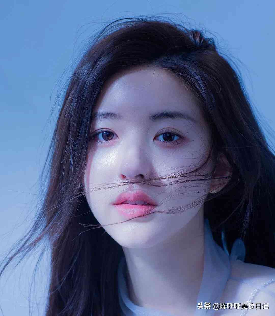 十年三月三十日用的化妝品(三十多歲用什么牌子的化妝品)