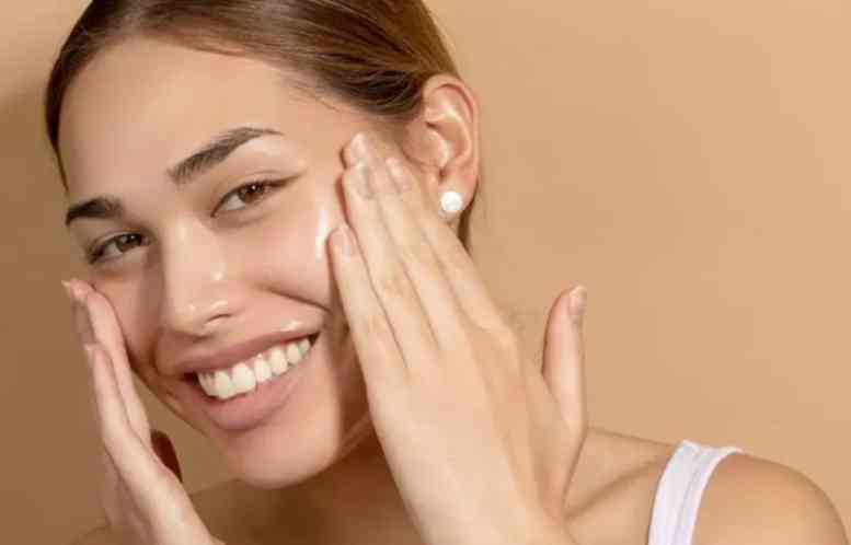 后的化妝品抗皺哪個(gè)系列好(哪一款化妝品抗皺效果好)