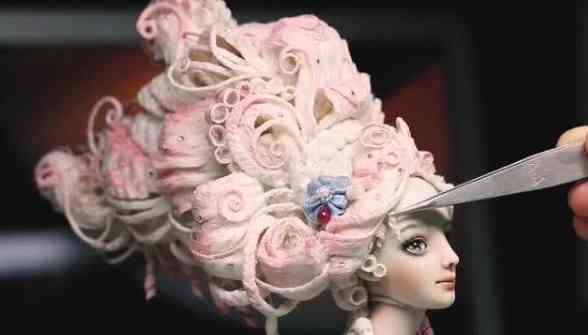 化妝品化娃娃(化妝的娃娃)插圖1