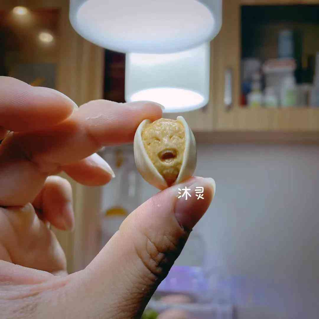 用化妝品做瓶子做開心果花(開心果殼手工制作花瓶)