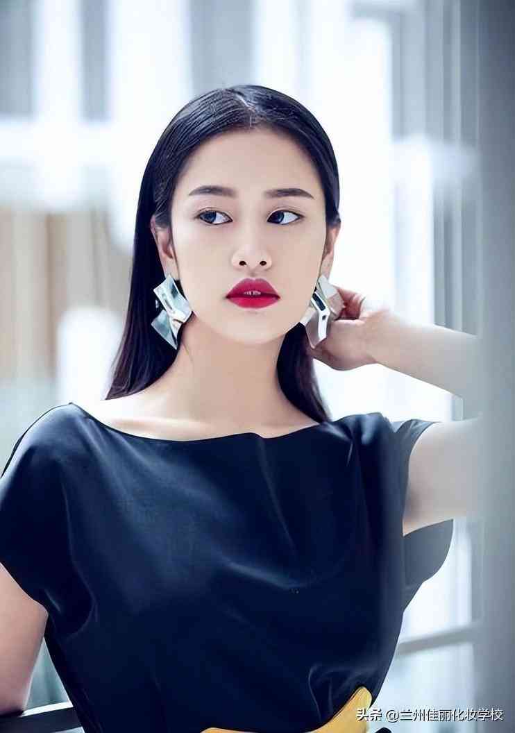 妝美化妝品怎么用(怎么用化妝品化妝)插圖1