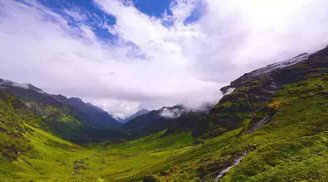 高原地區(qū)能帶的化妝品是什么(高原地區(qū)能帶的化妝品是什么成分)插圖2