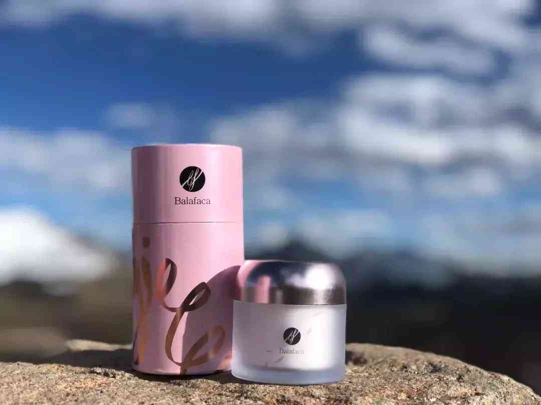 高原地區(qū)能帶的化妝品是什么(高原地區(qū)能帶的化妝品是什么成分)插圖7