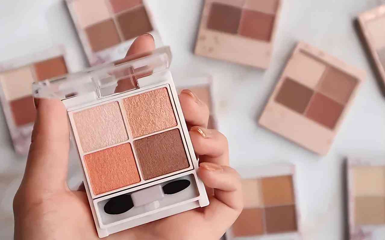 自由化妝師化妝品購買清單(自由化妝師怎么收費)插圖24