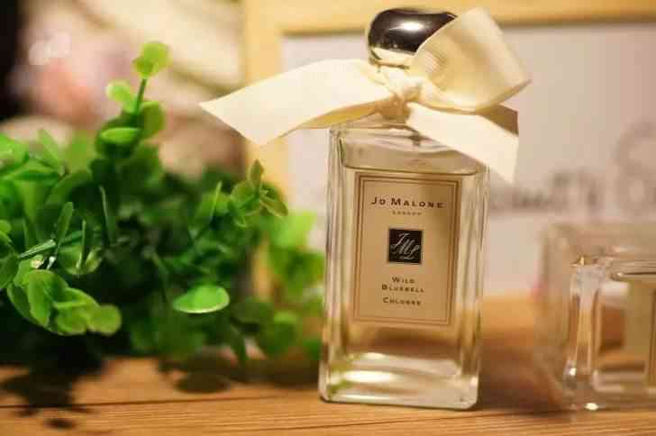 迪拜機(jī)場(chǎng)化妝品和北京日上(迪拜買(mǎi)什么化妝品合適)插圖5