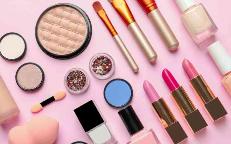 化妝品貴還是口紅貴好用(口紅用貴的好還是便宜的好)