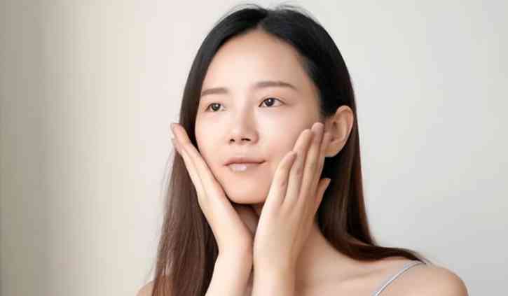 哪種化妝品保濕最好最安全(什么化妝品最保濕)