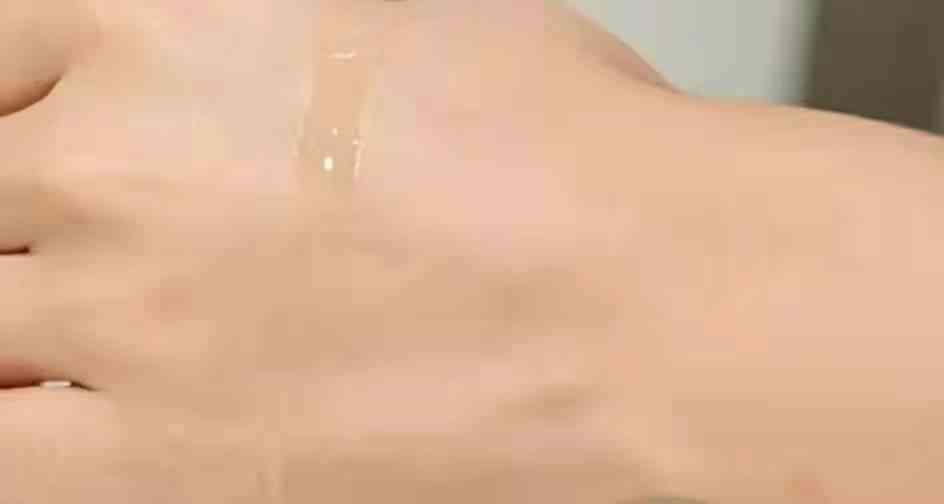 哪種化妝品補水又不長痘(哪款護膚品補水不悶痘)插圖3