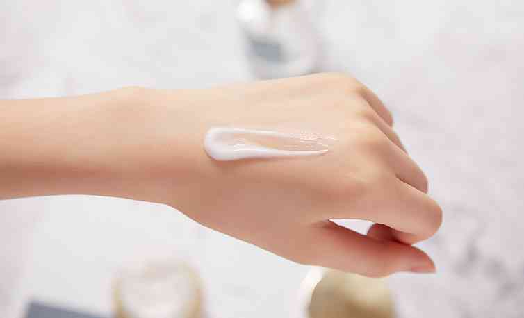 林心如現(xiàn)在用哪品牌化妝品(林心如曾經代言的化妝品品牌)插圖17