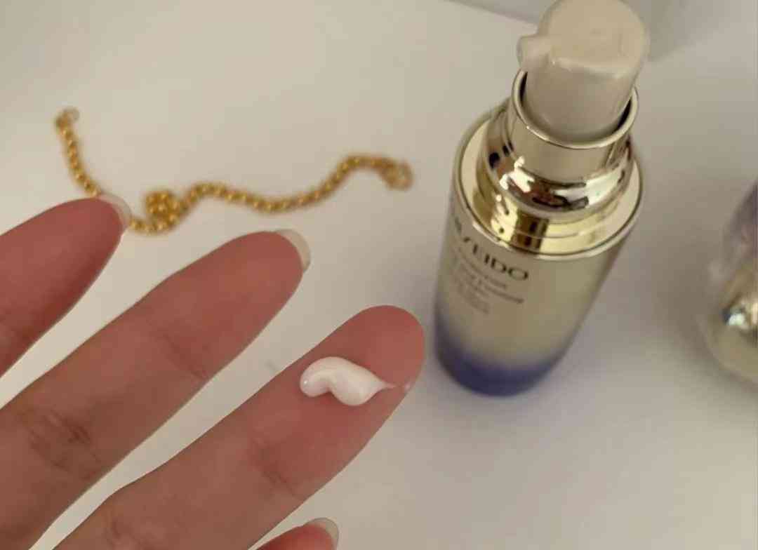 哪種化妝品去魚(yú)尾紋(去眼尾紋用什么化妝品)插圖9