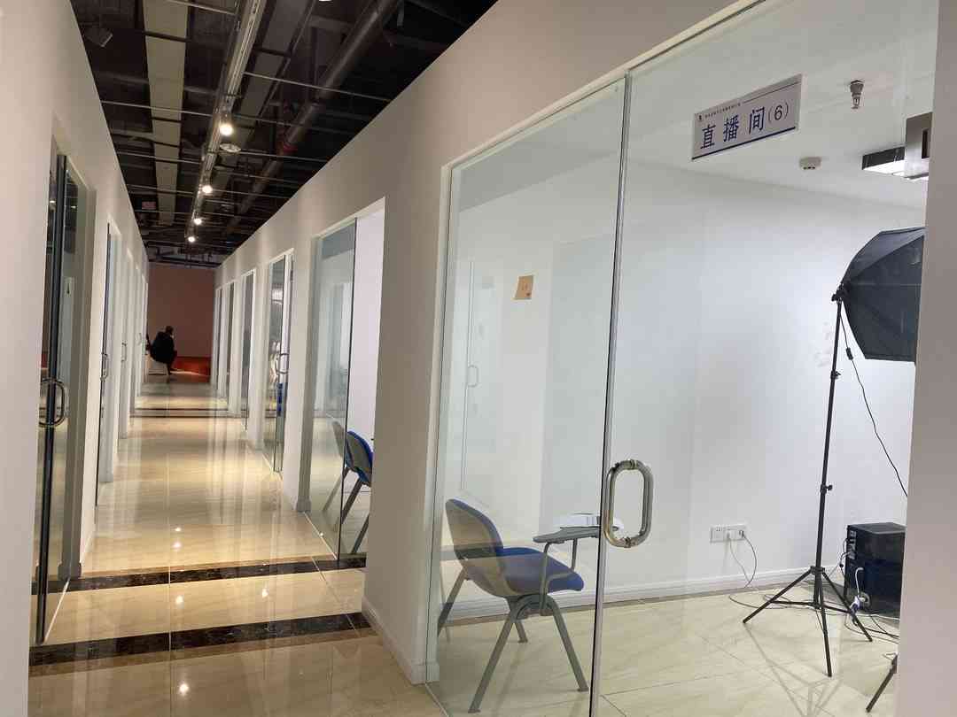 成套化妝品的成本利潤(rùn)率(化妝品凈利潤(rùn)率)