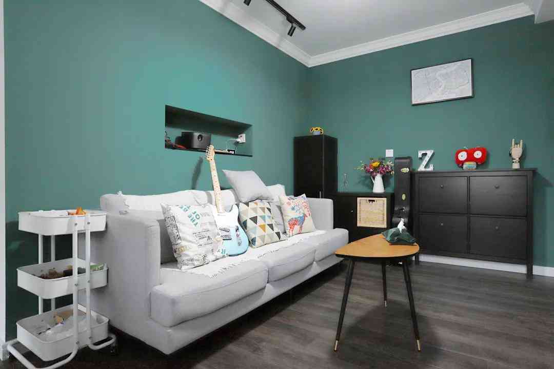 化妝品收納分層架子圖(化妝品貨架擺放效果圖)插圖5