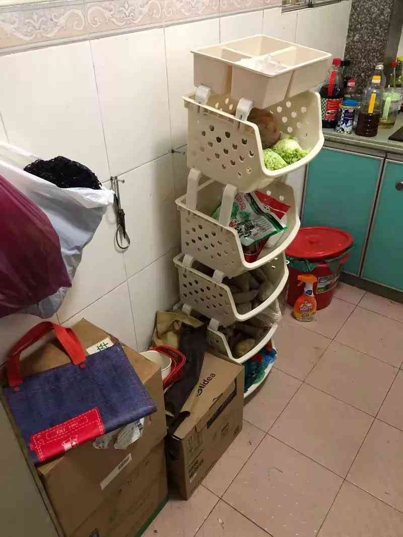 化妝品收納分層架子圖(化妝品貨架擺放效果圖)插圖11