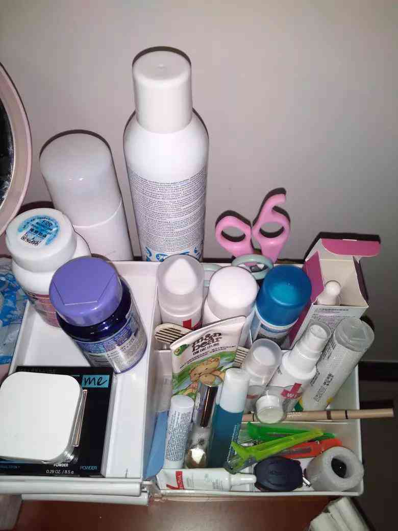 化妝品收納分層架子圖(化妝品貨架擺放效果圖)插圖14