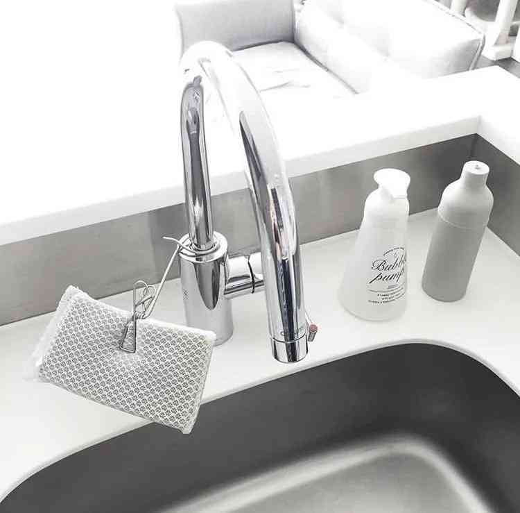 化妝品收納分層架子圖(化妝品貨架擺放效果圖)插圖28