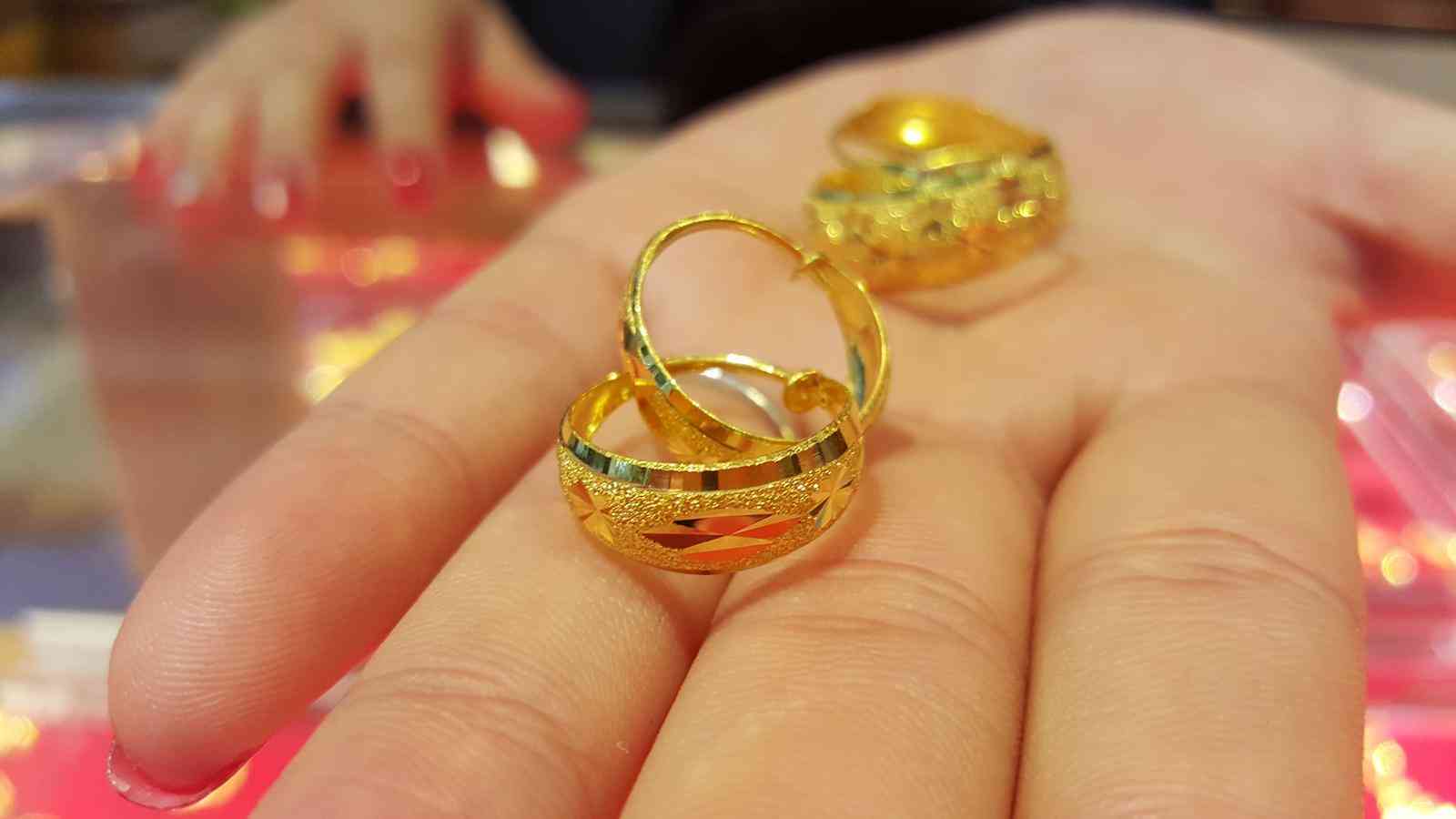 龍鳳珠寶今日黃金價格(龍鳳珠寶今日黃金價格走勢)插圖7