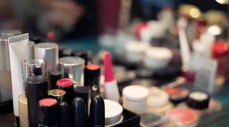 進(jìn)出口化妝品好做嗎(進(jìn)出口化妝品好做嗎知乎)