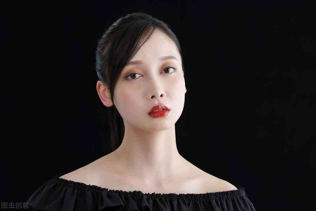 四川女孩做化妝品銷售賺錢嗎(四川女孩做化妝品銷售賺錢嗎知乎)